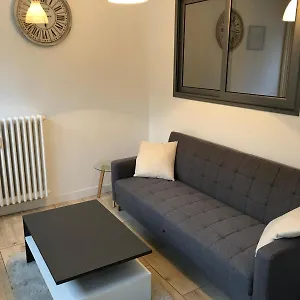  Appartement F2 Dans Les Hauteurs De