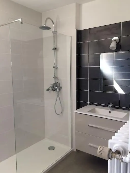 Joli T2 Royat 3 Etoiles Proche Thermes 0*,